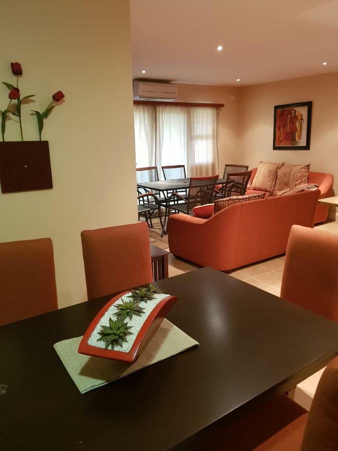 Ocean View Villas Unit G02 포트에드워드 외부 사진