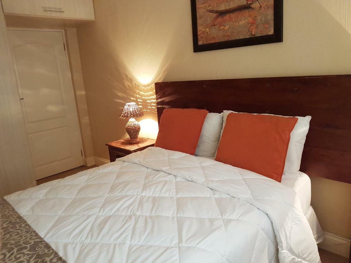 Ocean View Villas Unit G02 포트에드워드 외부 사진